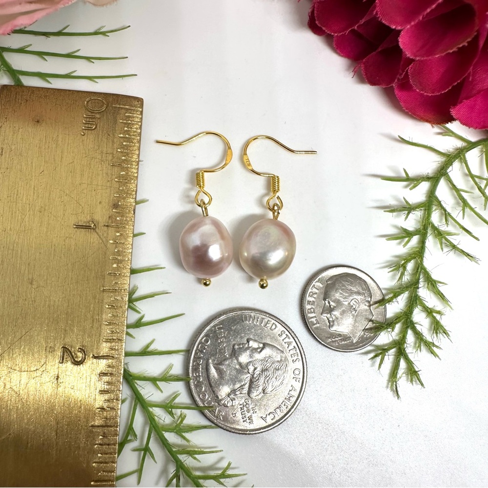NEW⚜️Freshwater Baroque Pearl Dangly Earrings - Picture 5 of 5